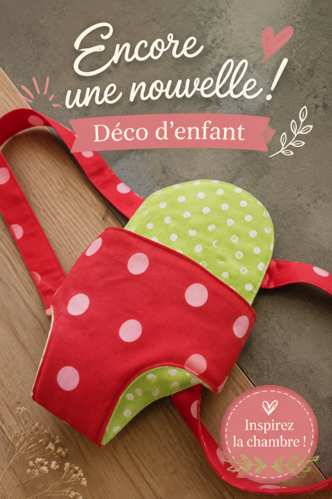 Chambre d'enfant lumineuse avec une décoration colorée