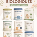 Sélection de laits bio pour bébés présentés sur une table