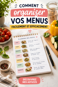 Une famille souriante autour d'une table avec des plats préparés selon un menu organisé.