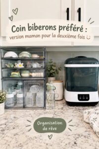 Station de biberons bien organisée avec tous les essentiels pour une maman expérimentée