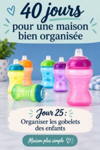 Un espace de rangement coloré pour les gobelets des enfants, organisé et facile d'accès.